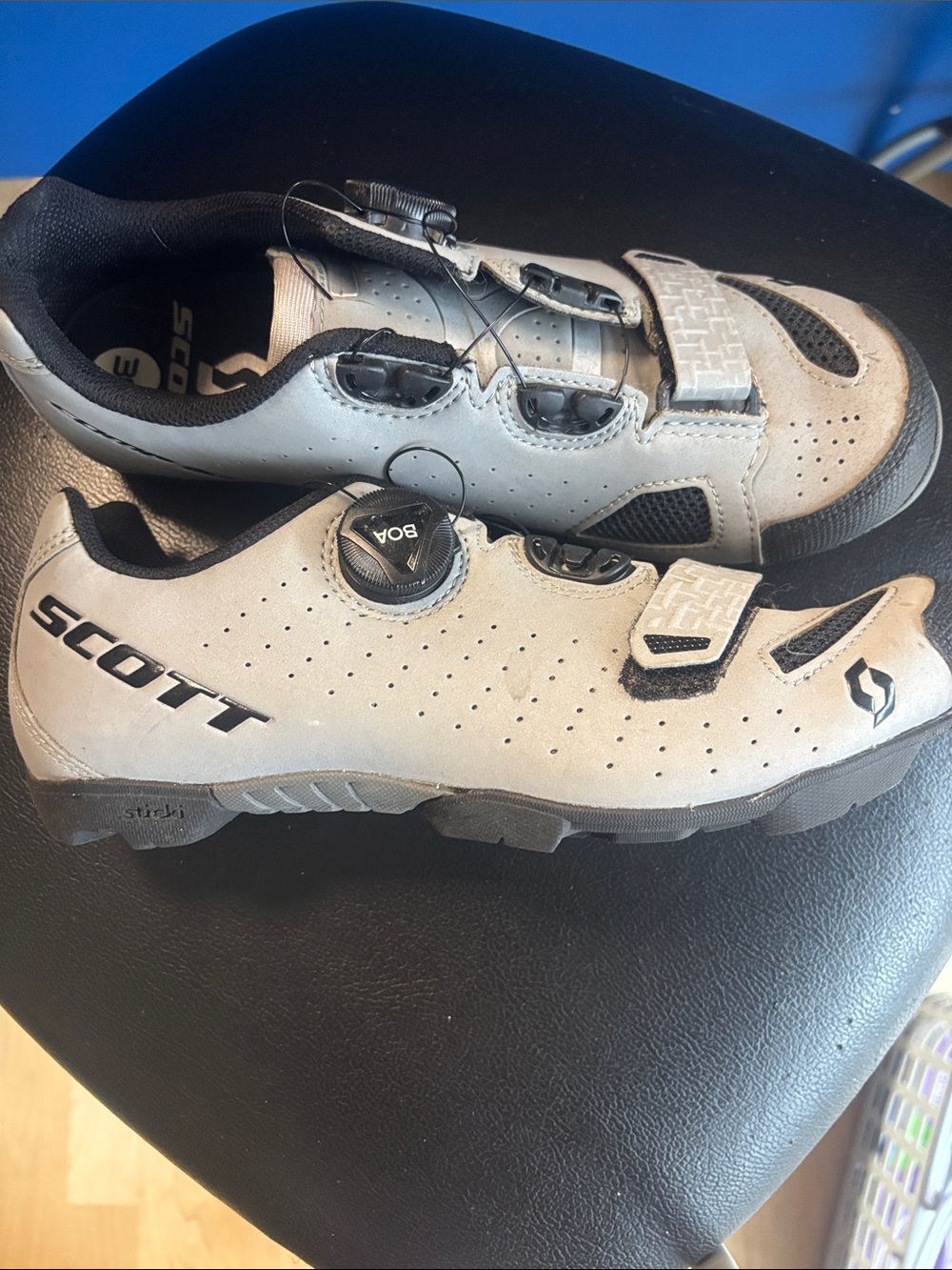 Scott Womens BOA Mountain/ cycling Bike Shoes in Light Gray and Black